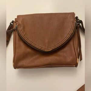 Abercrombie crossbody bag